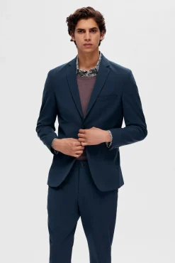 Americana Slim Fit estilo punto confeccionada con Lenzing Ecovero