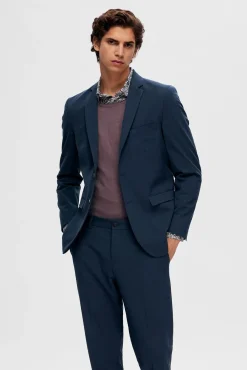 Americana Slim Fit estilo punto confeccionada con Lenzing Ecovero