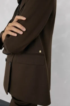Blazer chocolate doble botonadura