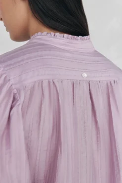 Blusa amplia lisa