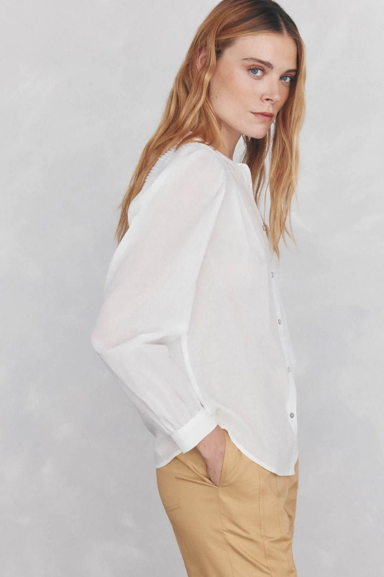 Blusa amplia lisa