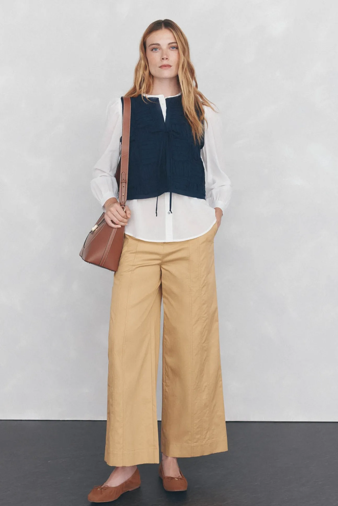Blusa amplia lisa