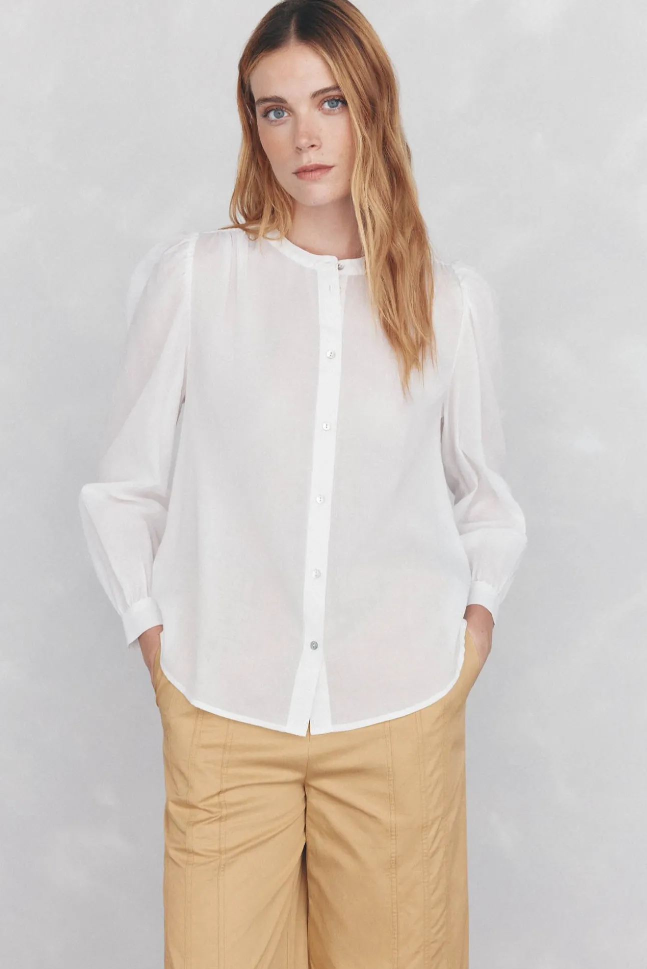 Blusa amplia lisa