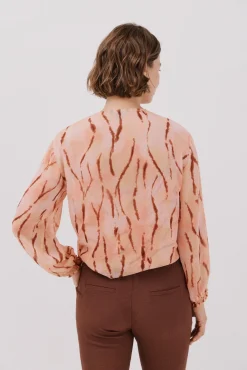 Blusa escote pico