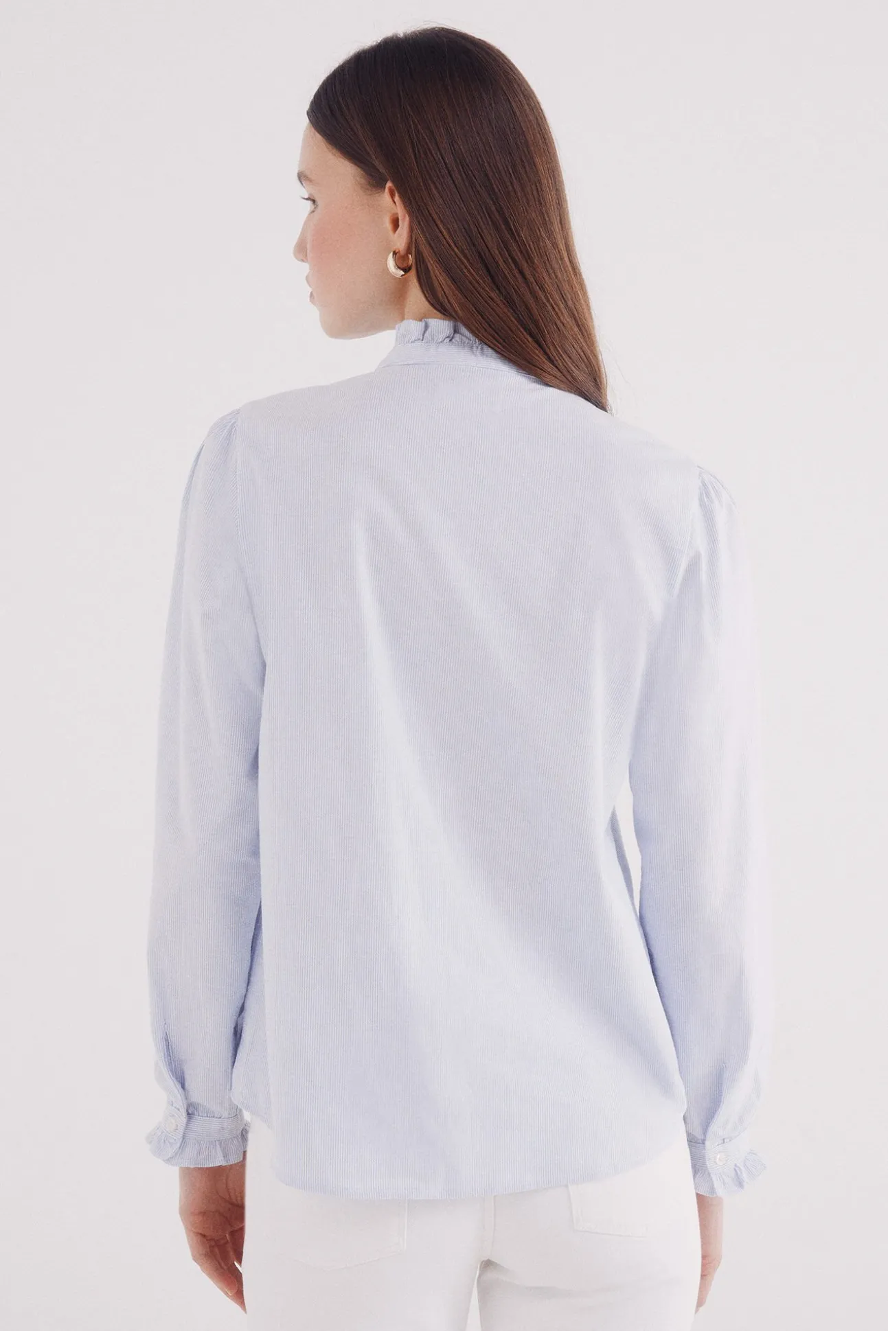 Blusa Oxford cuello volante