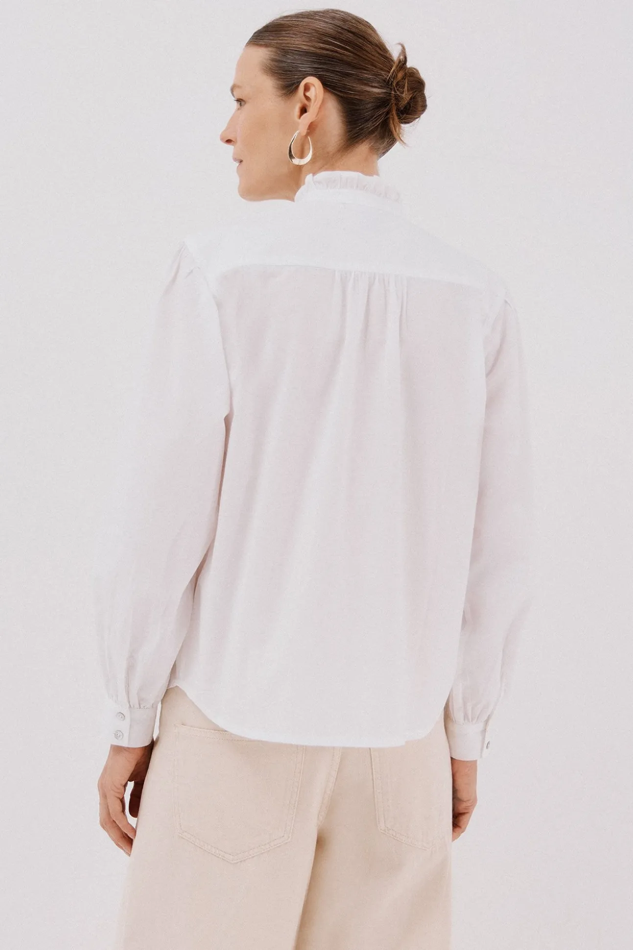 Blusa rayas cuello volantes