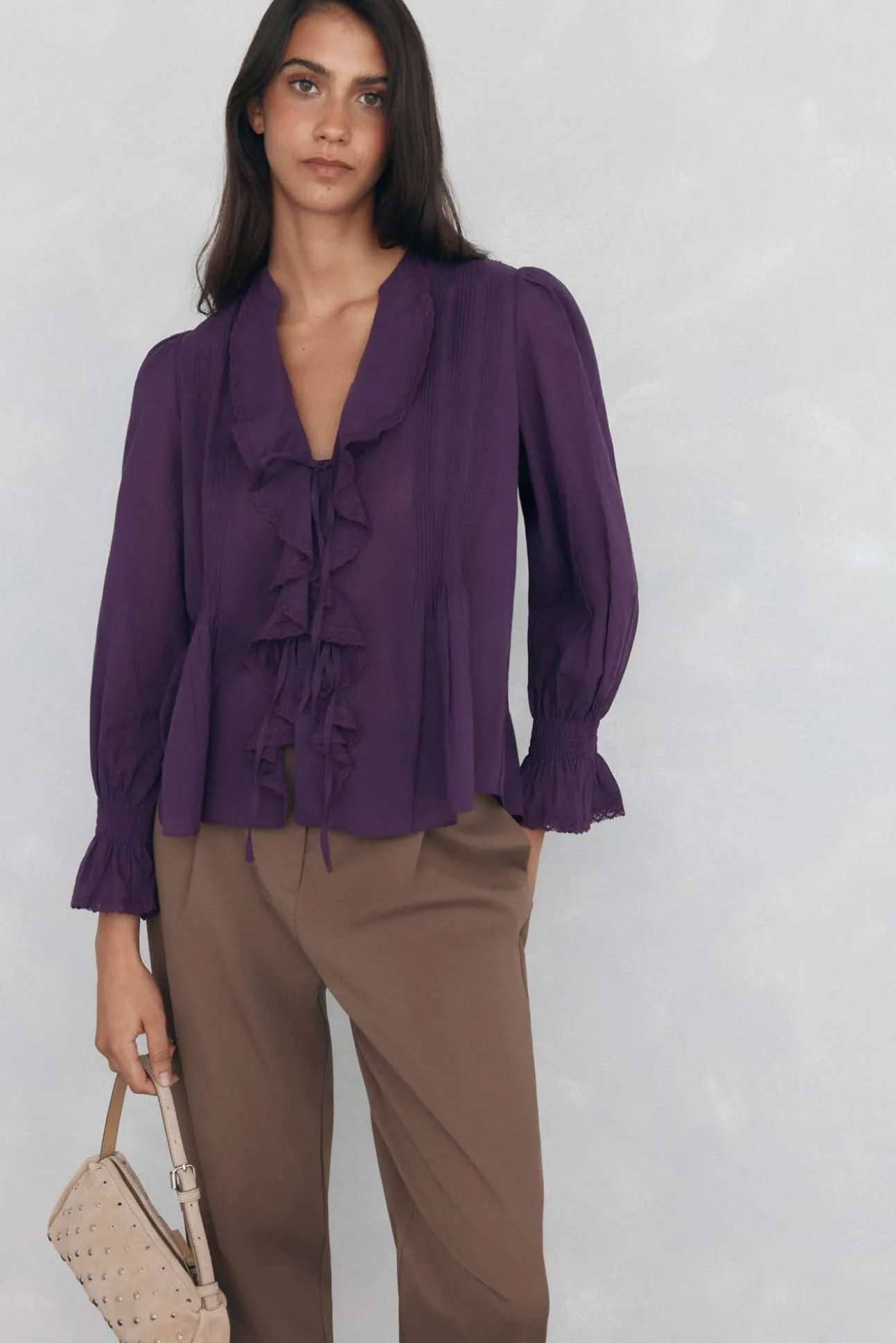 Blusa romántica volante