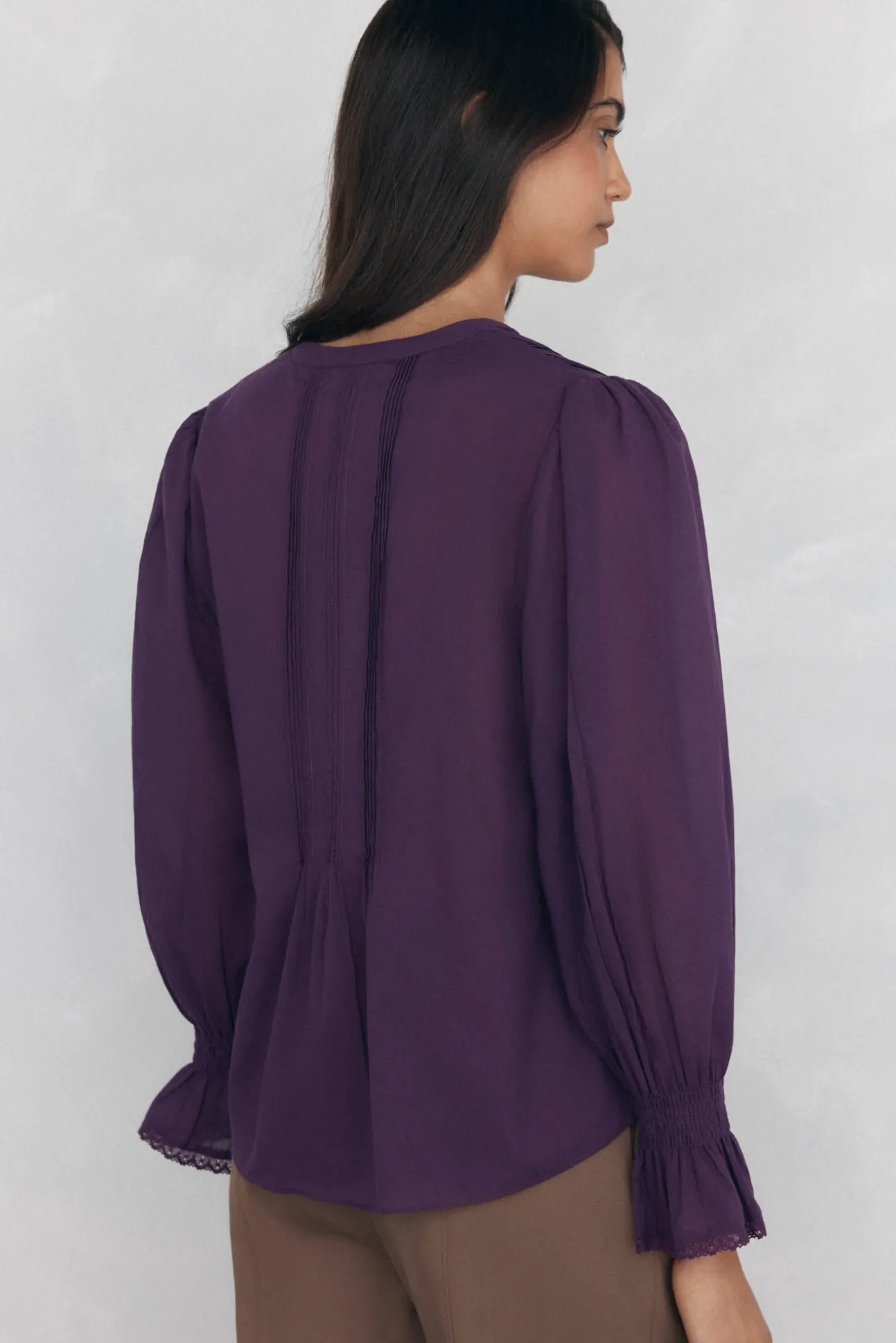 Blusa romántica volante