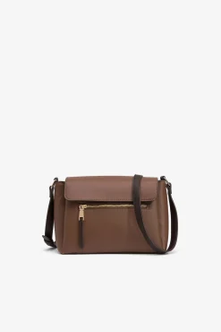 Bolso bandolera combinado con solapa