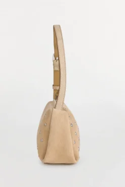 Bolso de hombro con tachas en piel