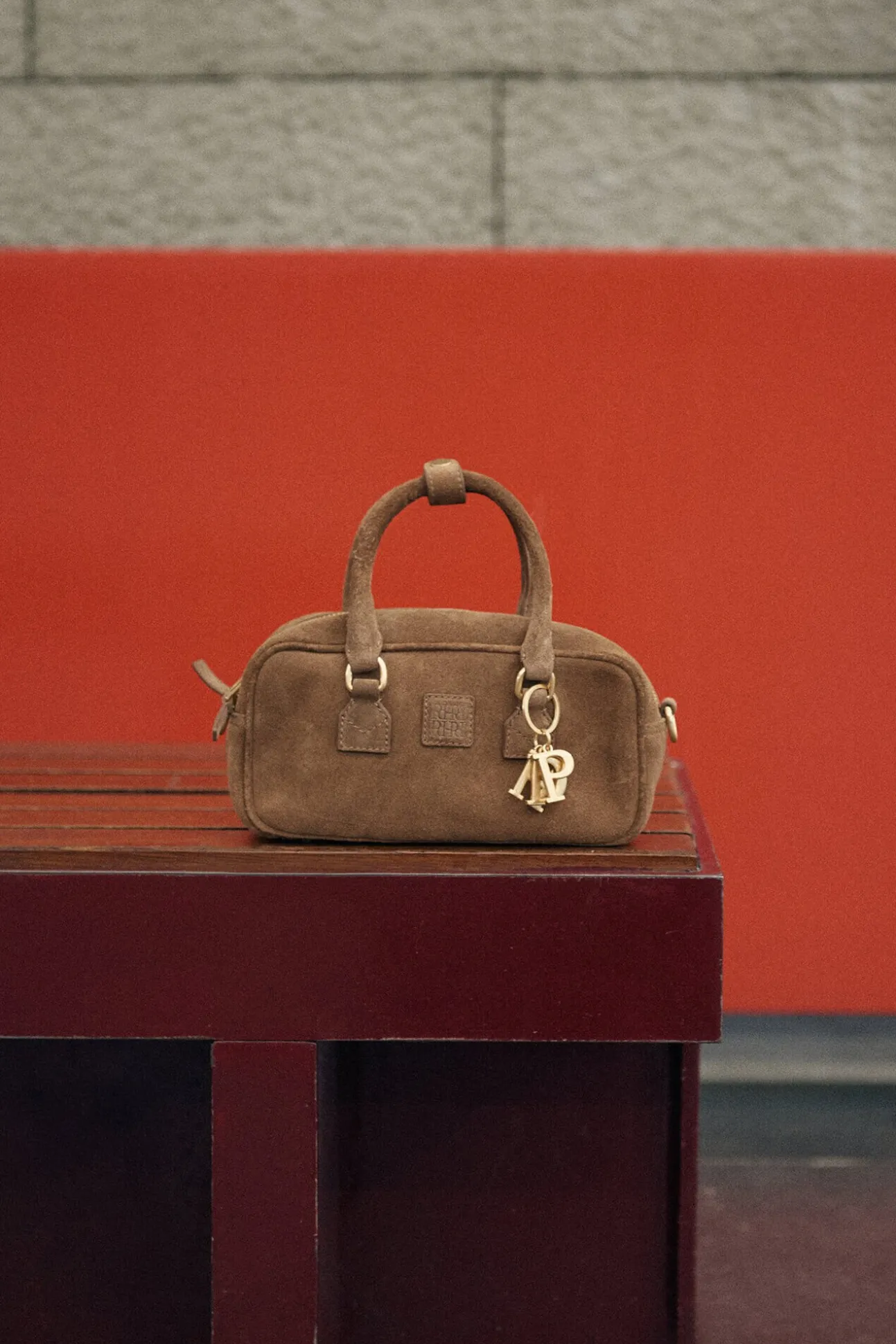 Bolso mini bowling bandolera en piel