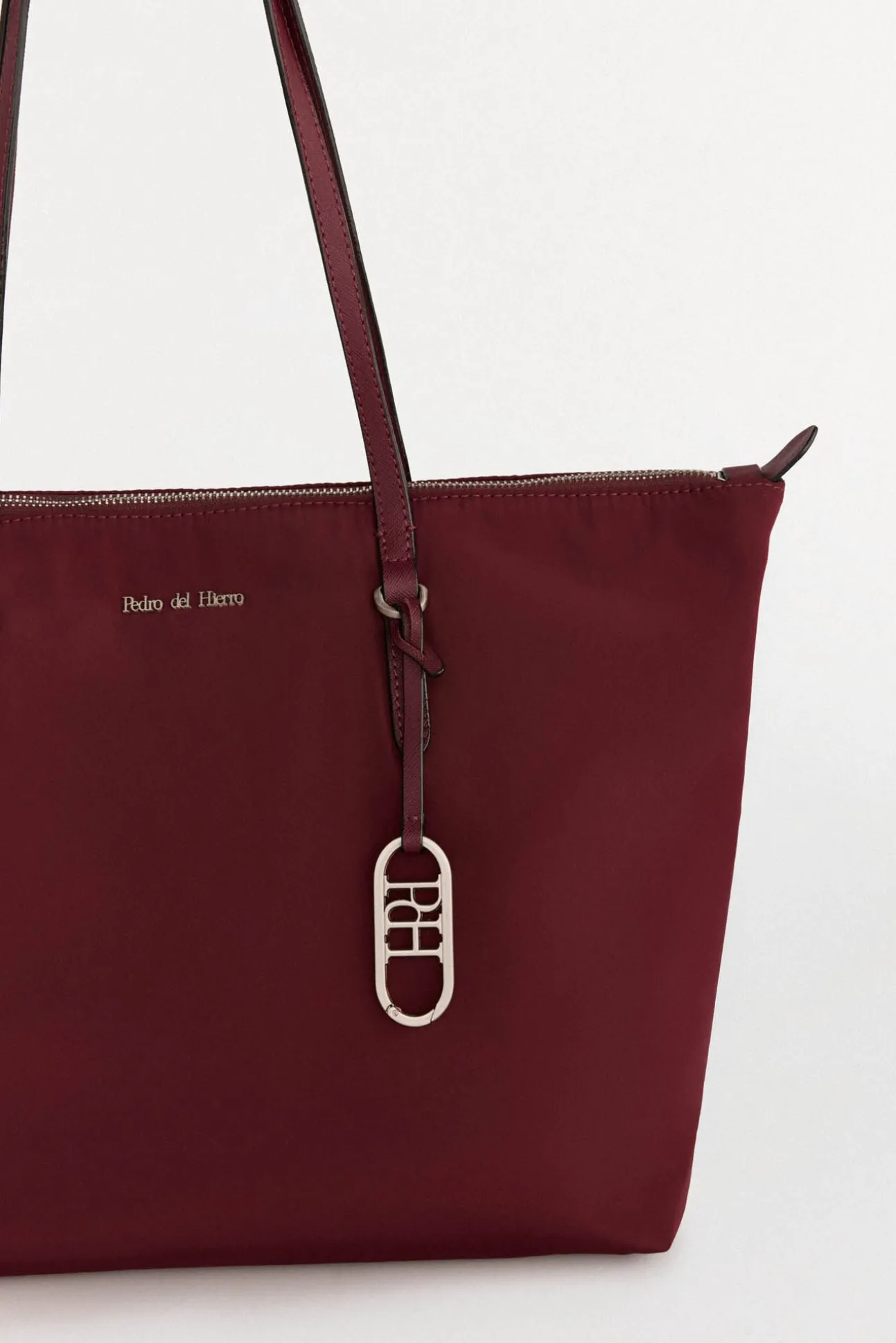 Bolso shopper nylon con cremallera