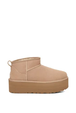 Bota Classic Ultra Plataforma