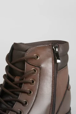 Bota de piel montaña de COMFEET