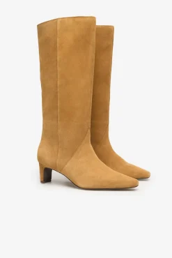 Bota tacon serraje
