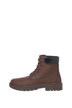 Botas estilo montaña