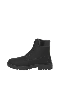 Botas estilo montaña