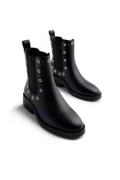 Botines chelsea tachas y ollados halma