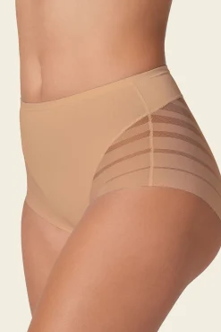 Braga faja clásica con control moderado de abdomen y bandas en tul
