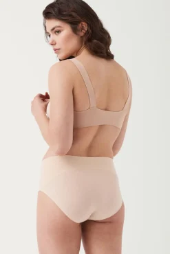 Braga moldeadora invisible café au lait SPANX