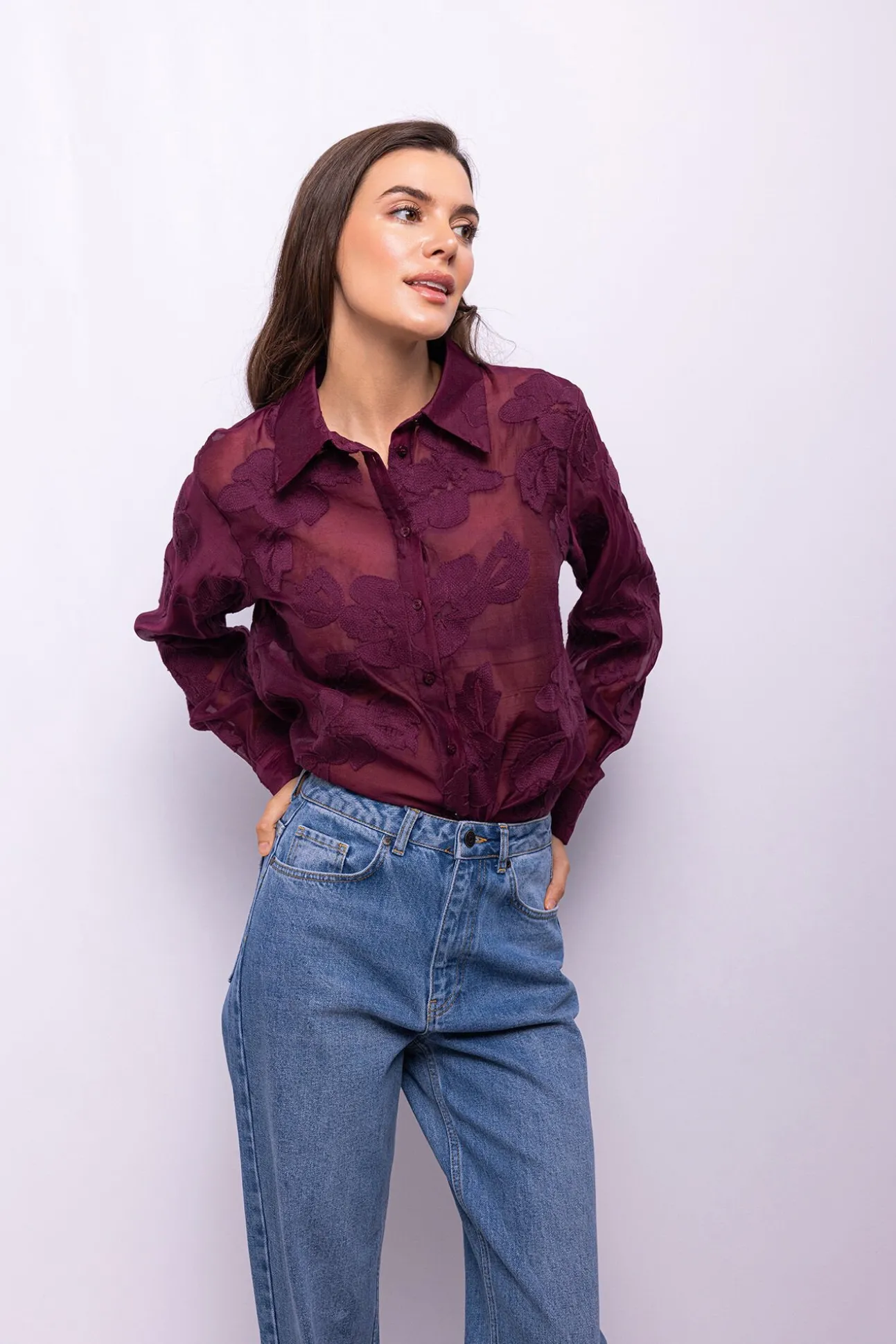 Camisa bordada flores