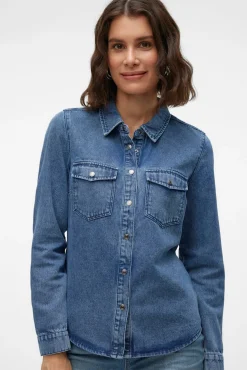 Camisa denim con bolsillos en el pecho