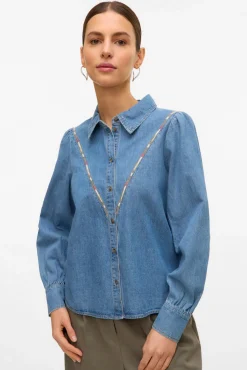 Camisa denim con detalle bordado