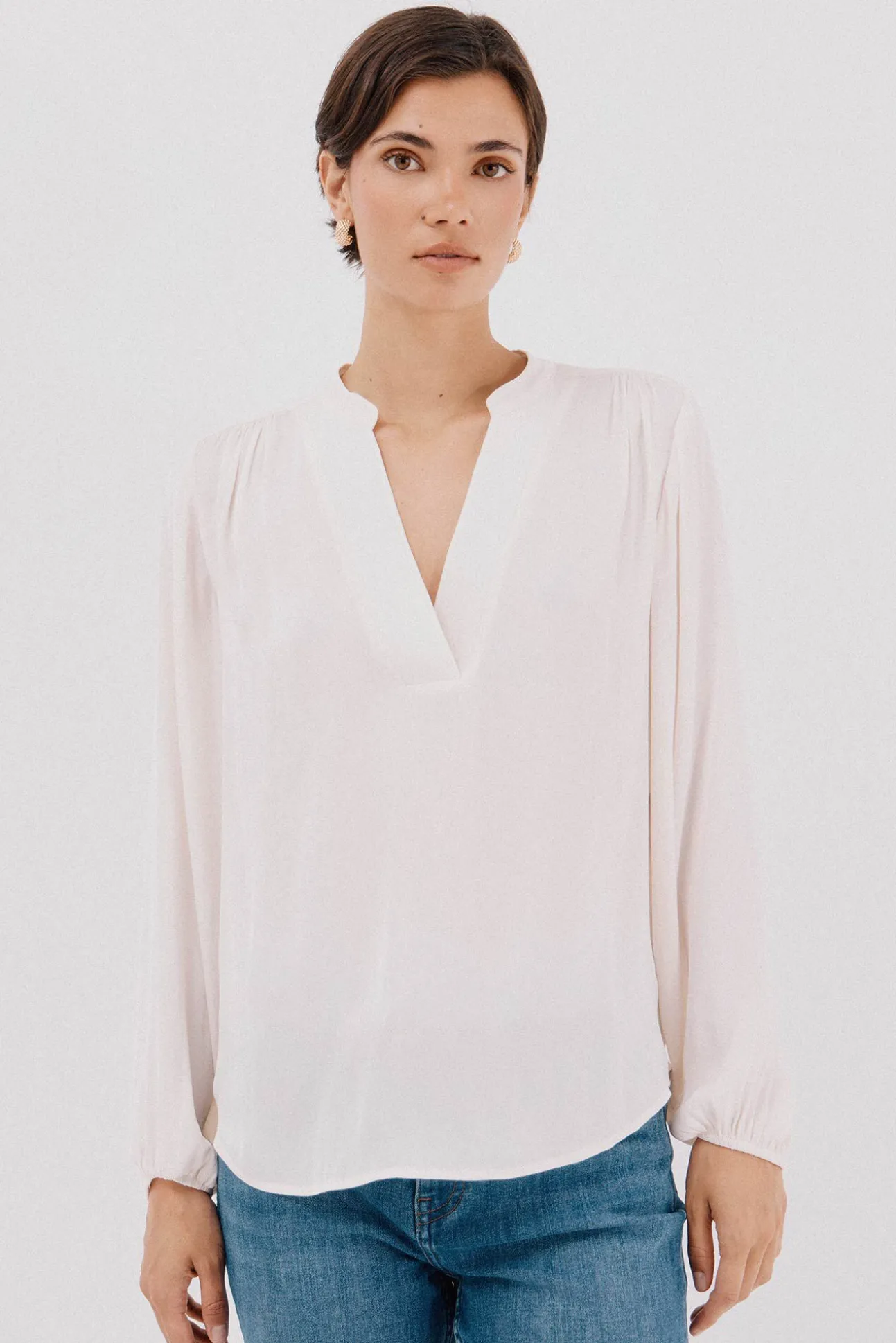 Camisa elástica botones