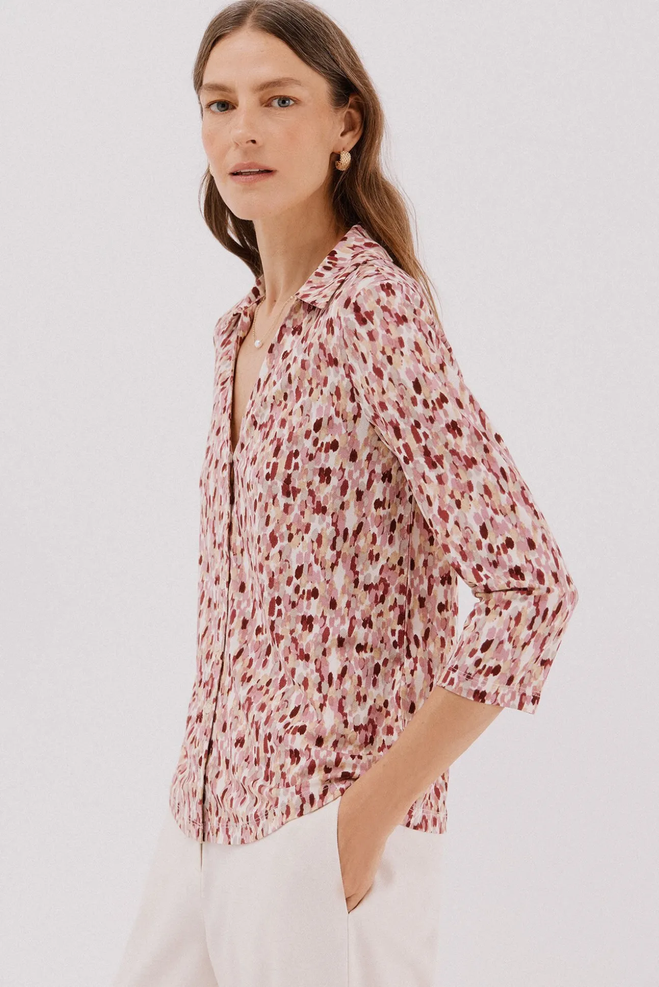 Camisa elástica botones
