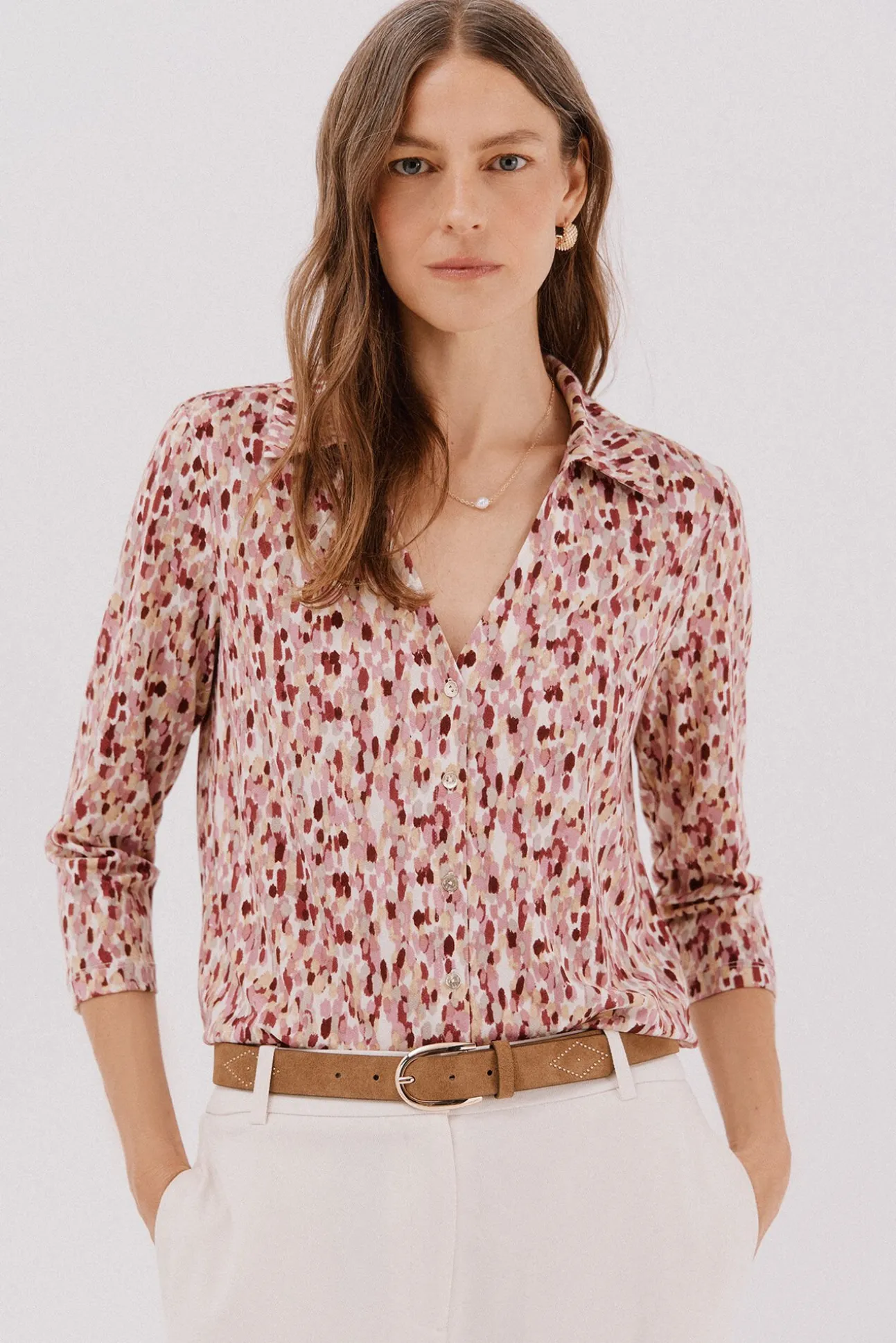 Camisa elástica botones