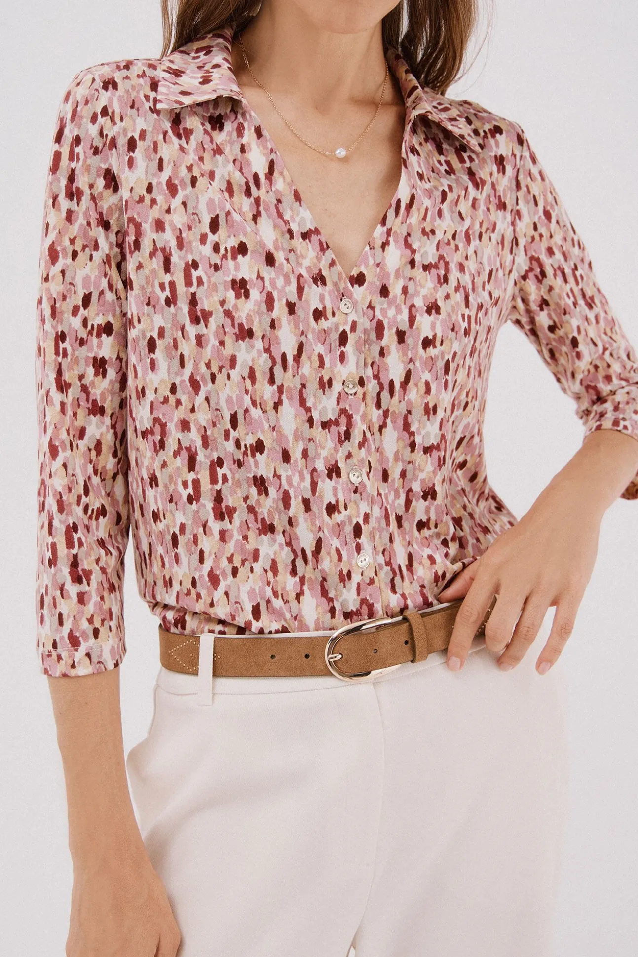 Camisa elástica botones