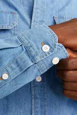 Camisa estilo sarga