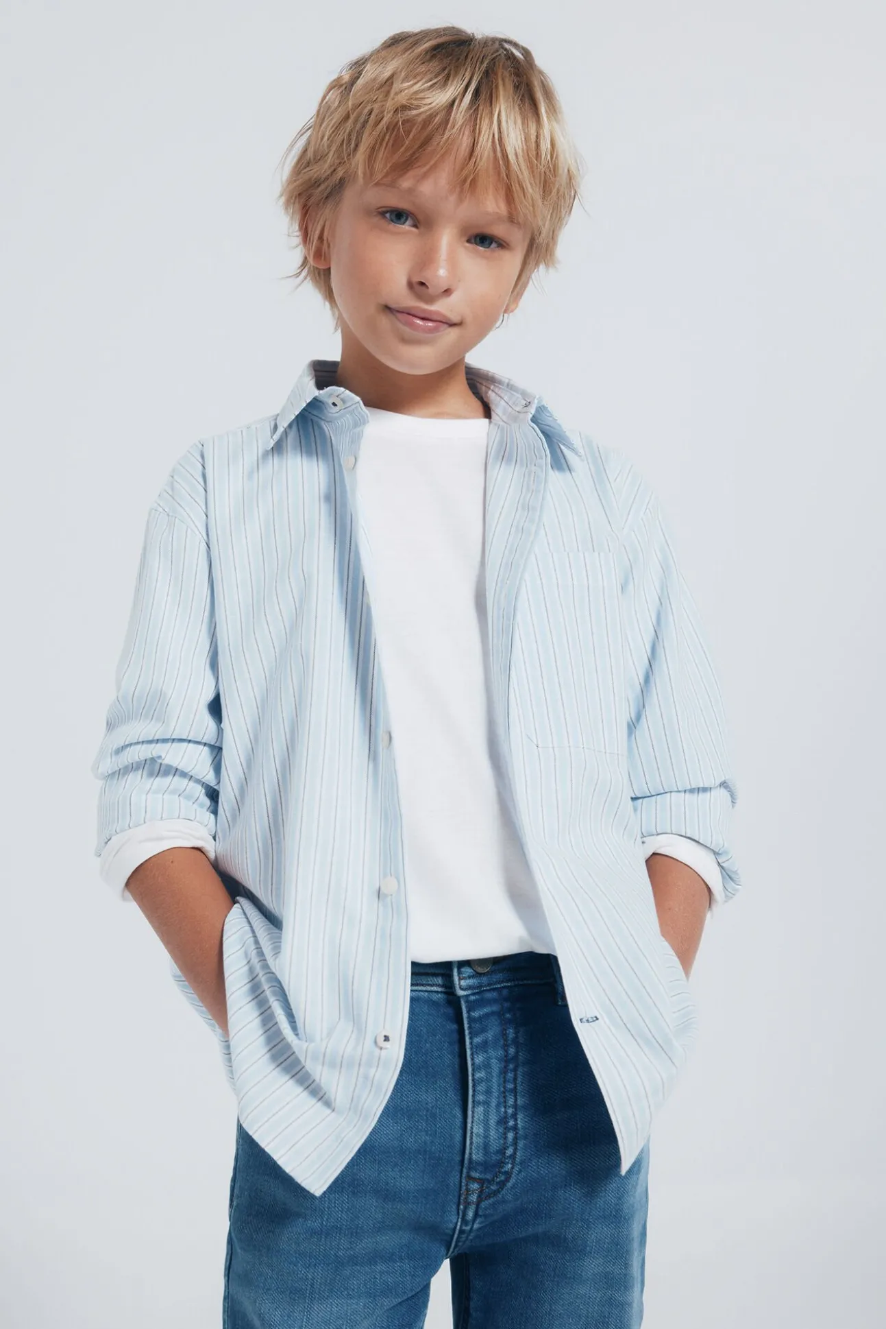 Camisa raya fina azul niño