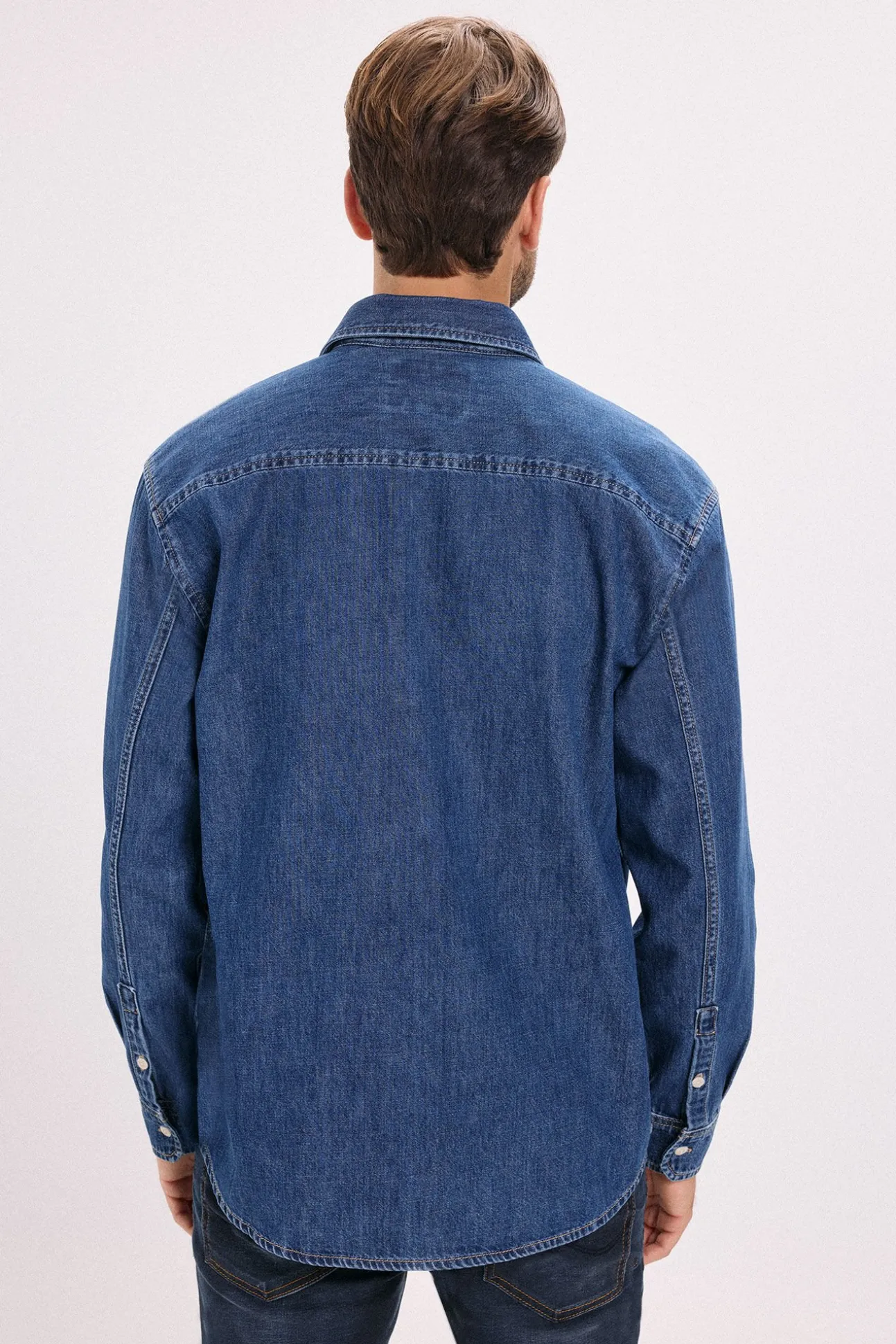 Camisa regular fit denim