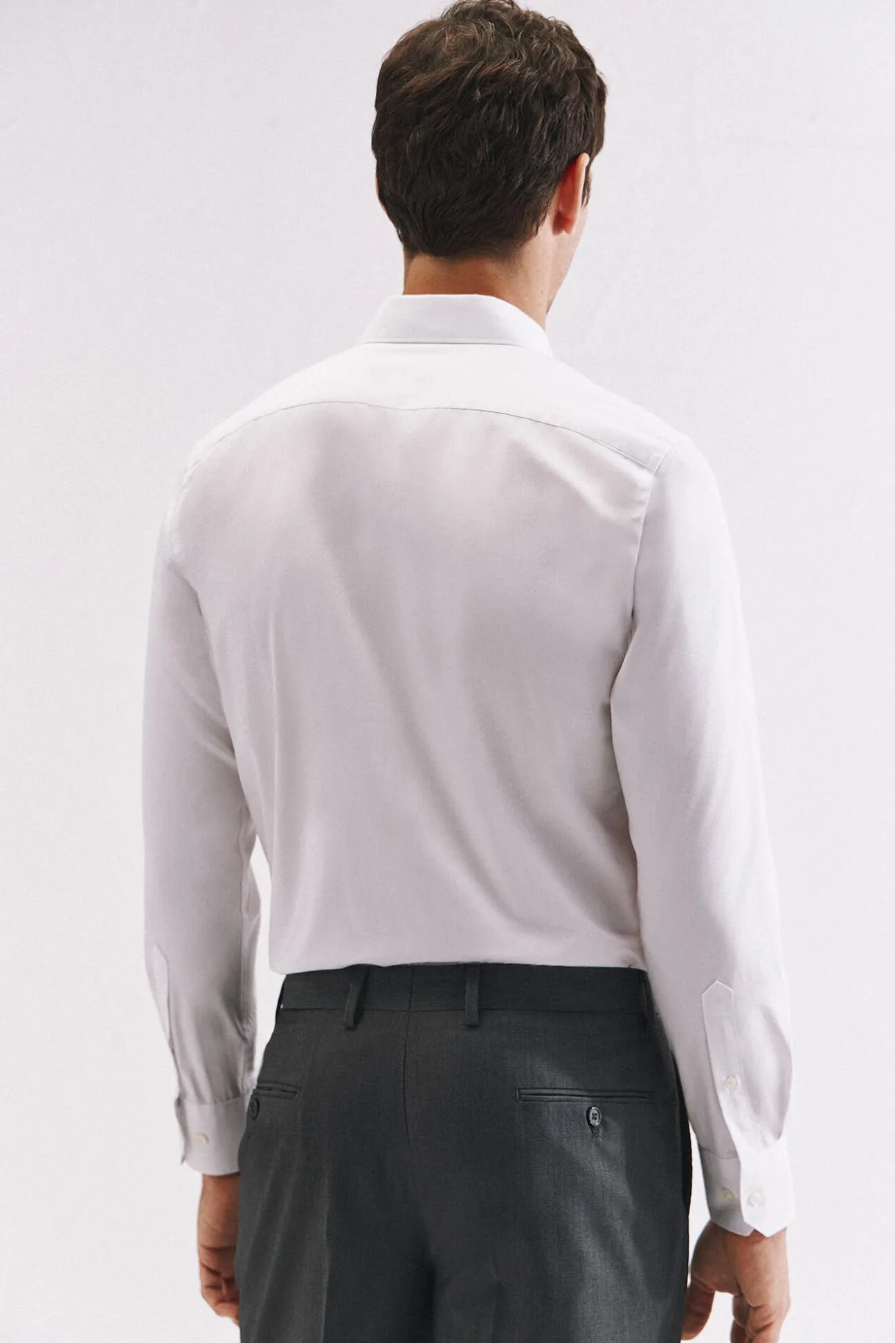 Camisa vestir lisa fácil plancha