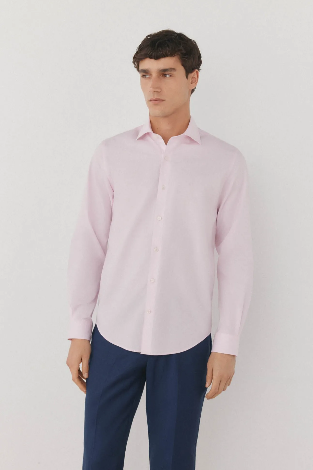 Camisa vestir lisa non iron + antimanchas