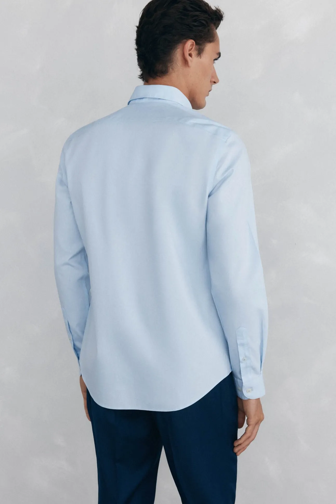 Camisa vestir lisa non iron + antimanchas slim fit