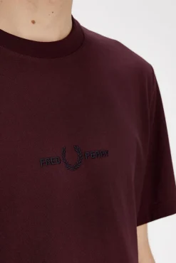 Camiseta bordada