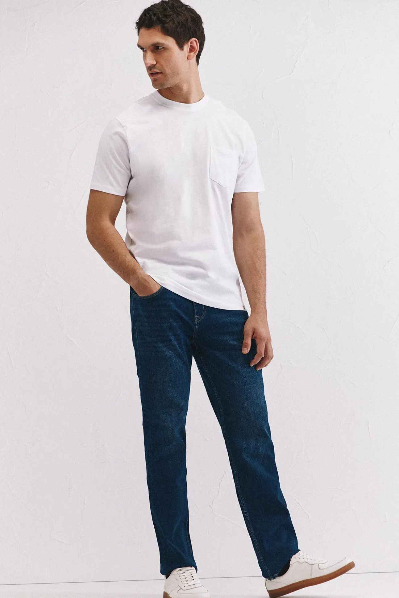 Camiseta básica bolsillo