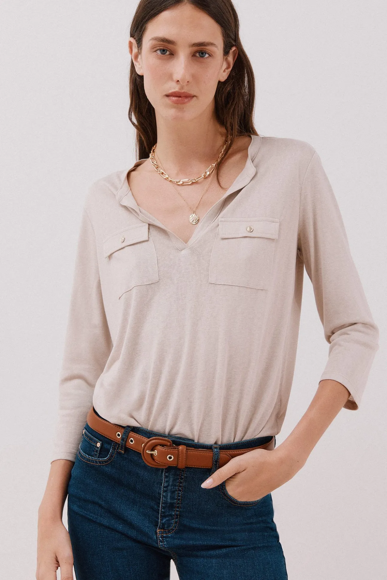 Camiseta cuello mao efecto lino