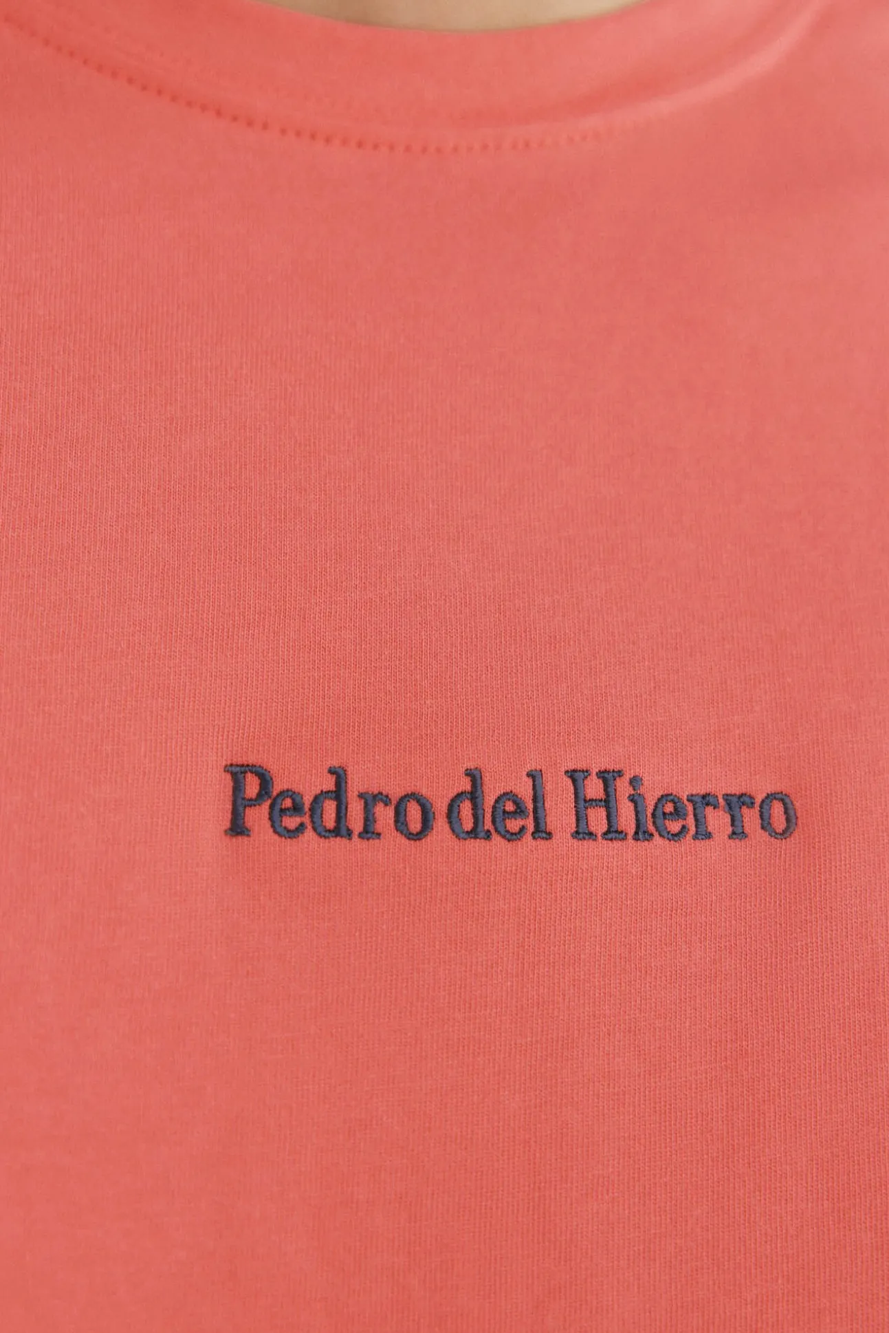 Camiseta logo posicional