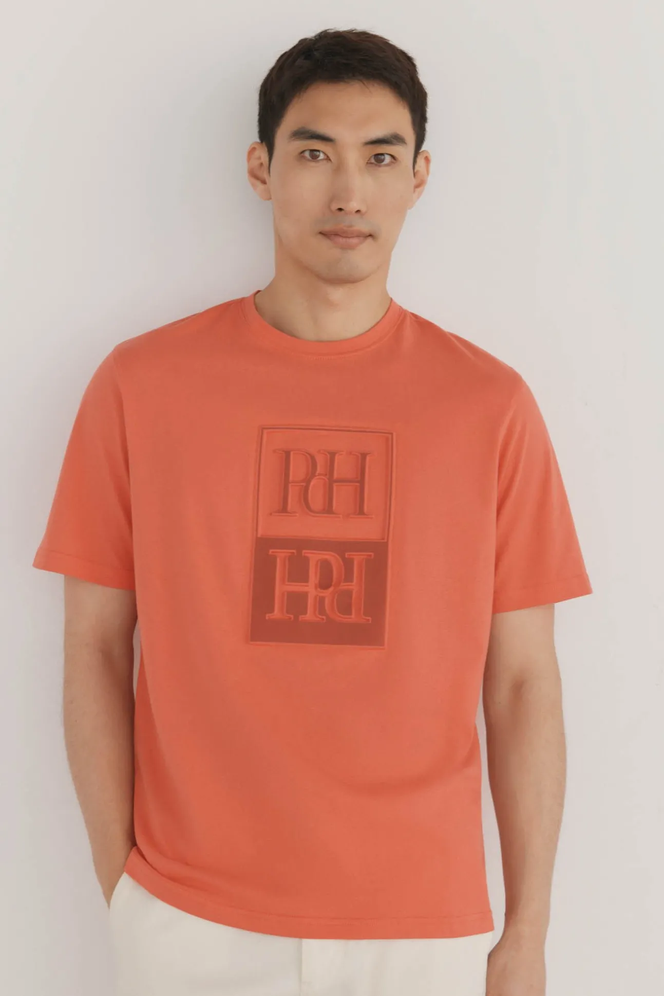 Camiseta logo relieve