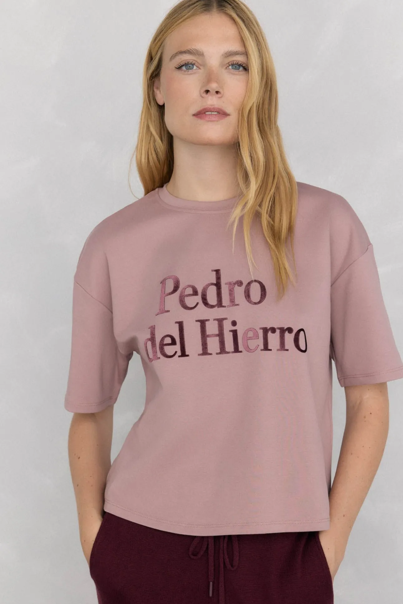 Camiseta oversize activewear logo