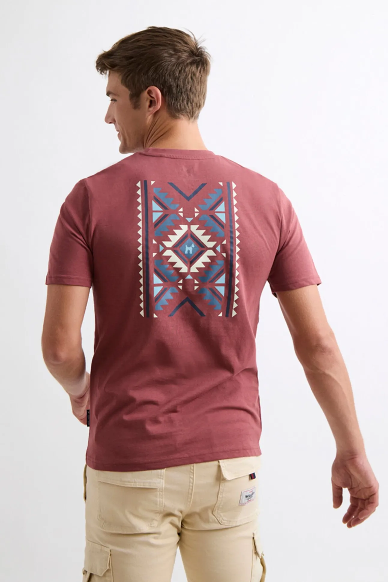 Camiseta Étnica