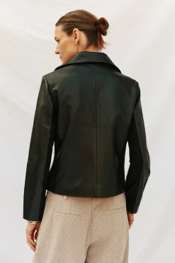 Cazadora de piel biker