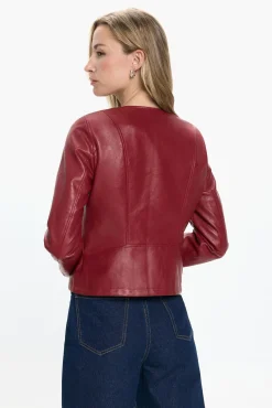 Cazadora efecto piel