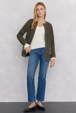 Chaqueta bordada ante
