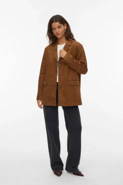 Chaqueta corta efecto ante
