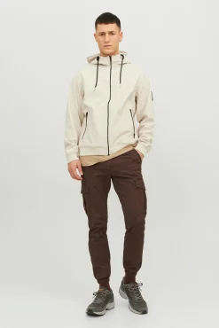 Chaqueta ligera capucha