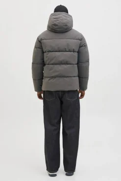 Chaqueta puffer corta